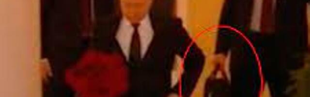 В РФ пытался застрелиться охранник Путина, носивший его „ядерный чемоданчик“