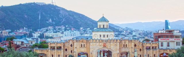 Грузия разрешает въезд в страну авиарейсами граждан стран Балтии, Германии и Франции