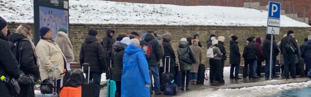 Репортаж "Народу важно": что покупают нарвитяне в Ивангороде