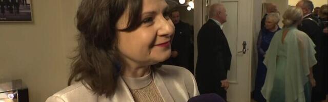 Сморжевских-Смирнова: на церемонию поднятия флага в Северном дворе пришли 900 человек