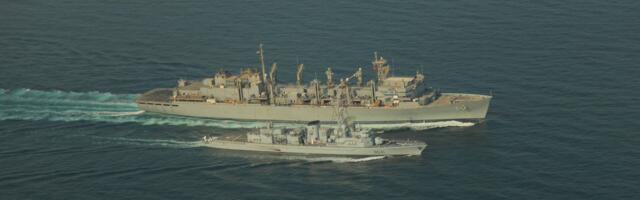 Французский корабль стал первым западным судном, прошедшим через Ормузский пролив под огнем Ирана