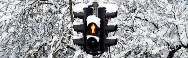 В некоторых городах Латвии перед синхронизацией электросетей отключат светофоры