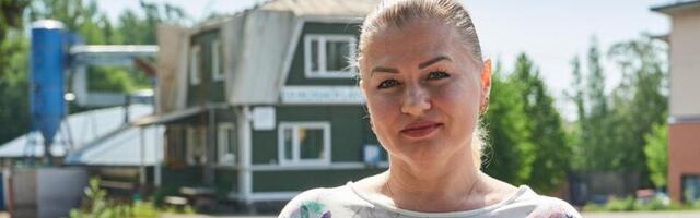 Жертва домашнего насилия лишилась детей. Чиновники обвиняют ее в нежелании сотрудничать с мужем, обвиняемом в насилии