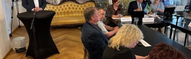 В волости Пыльтсамаа в преддверии местных выборов на повестке дня ветряки и финансы