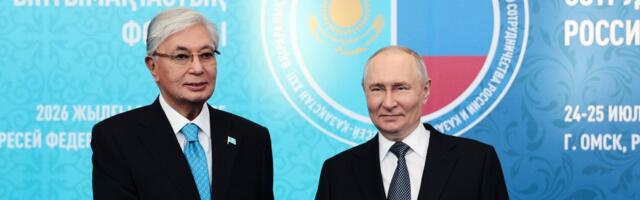 ВИДЕО | "Все это надо останавливать". Токаев на встрече с Путиным призвал "заморозить" войну в Украине