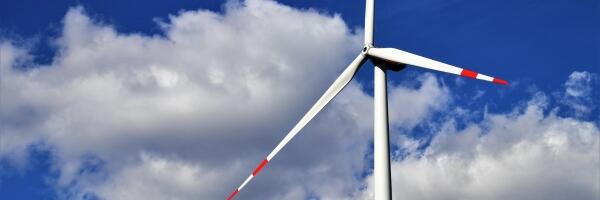 О чем пишет пресса: как Резекне  оказалось на пороге банкротства, кто против ветропарков