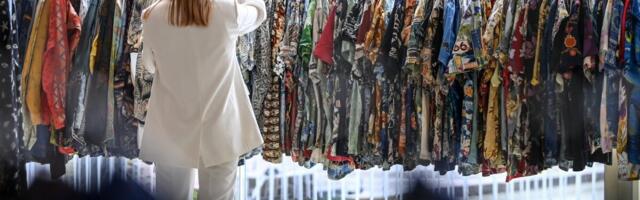 Супружеская пара из Латвии открыла в Таллинне магазины винтажной одежды