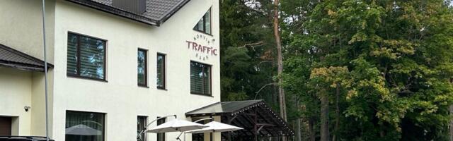 В Нарва-Йыэсуу началась продажа льготных парковочных билетов