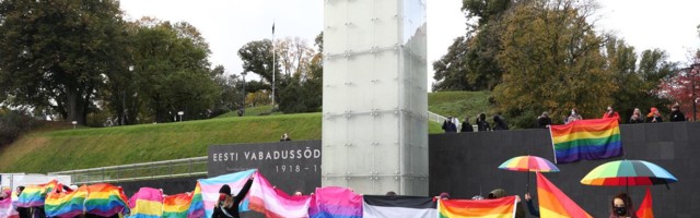 Картина дня: трагические ДТП, грандиозная любовная афера и демонстрация в поддержку ЛГБТ