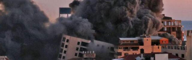 Эвакуируемые из Израиля литовцы достигли границы с Иорданией