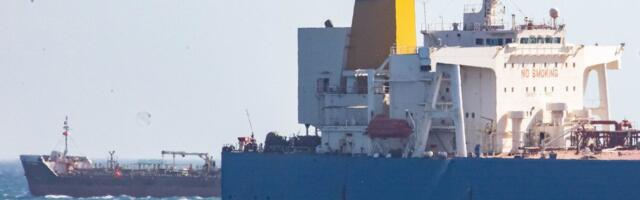 Странам Евросоюза разрешили продавать нефть, изъятую с танкеров российского "теневого флота"