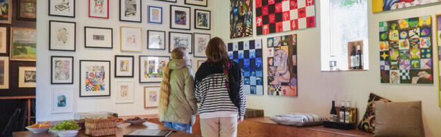 ФОТО: в Южной Эстонии открылась выставка молодых художников "Dolce far niente"