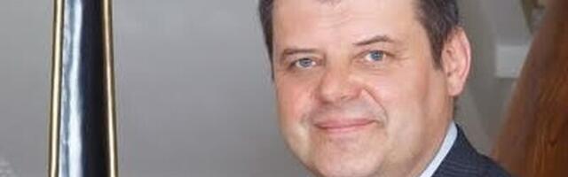 Официально: директор Маардуского центра культуры и информации Ермаков пополнил ряды центристов