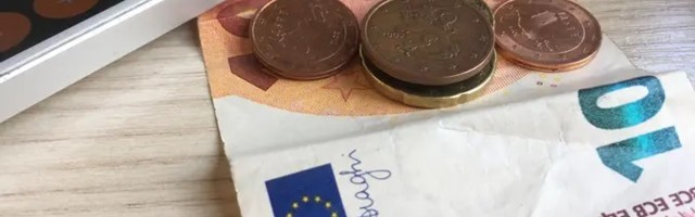 "Eurostat": в странах Балтии одна из самых невысоких минимальная зарплата в ЕС