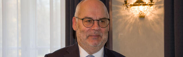 Алар Карис об очередях на границе в Нарве: следовало бы позаботиться о базовых условиях