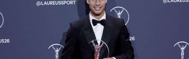 Лучшими спортсменами 2025 года признали теннисистов Карлоса Алькараса и Арину Соболенко