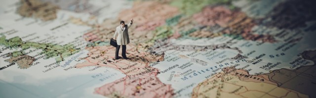 ЕС оставит ограничения на "неважные" поездки