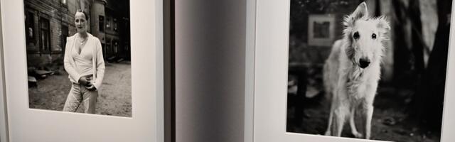 Фотограф и… уборщица: в Fotografiska — выставка латвийки Инты Рука