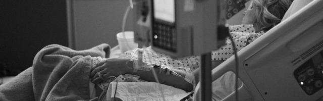 С начала эпидемии коронавируса в Эстонии госпитализация потребовалась примерно 400 пациентам. Половина скончавшихся – с Сааремаа