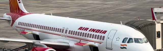 Разбился направлявшийся в Лондон самолет. Погибли более 200 человек