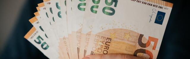 Средняя зарплата в Эстонии выросла до 2092 евро