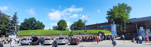 Ситуация на границе сложная, но город Нарва принимает все возможные меры