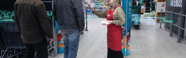 РЕПОРТАЖ | „Никому помогать не буду“: что слышат волонтеры на сборах еды