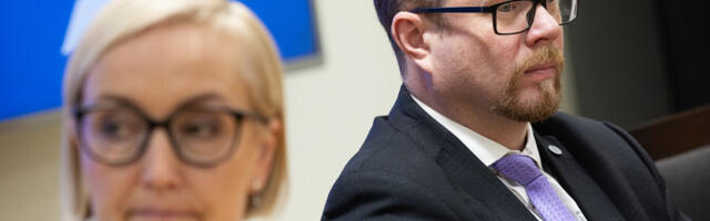 Союз работников образования требует минимальную зарплату для учителей в размере 2050 евро