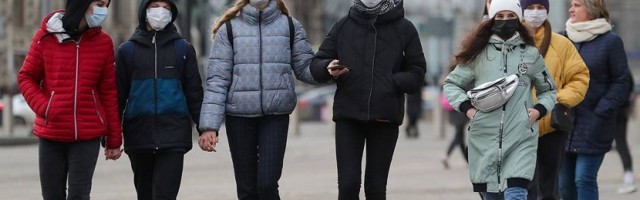 Ощущение опасности коронавируса пошло на спад, но профилактические меры соблюдаются