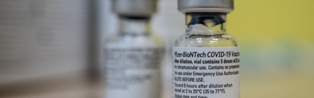 США обвиняют спецслужбы РФ в кампании по подрыву доверия к западным вакцинам от COVID-19