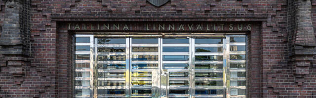 Сокращенная работница внутреннего контроля Таллинна обвинила учреждение в утрате независимости
