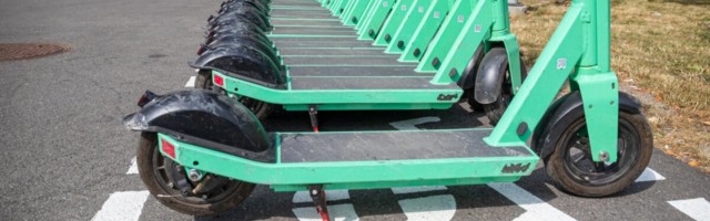 В Хельсинки прекратится прокат электросамокатов в выходные дни в ночные часы