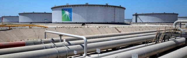 Цена на нефть впервые с мая превысила отметку в 100 долларов
