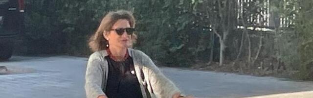 Правда ли, что министр экологии Испании прилетела на саммит на самолёте, а потом пересела на велосипед?