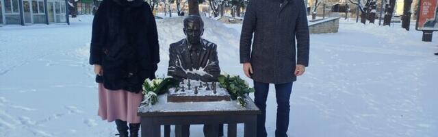 В Нарве отметили день рождения Пауля Кереса