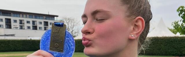Энели Ефимова — чемпионка молодежного ЧЕ по плаванию!