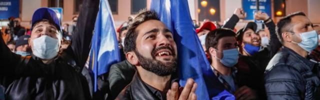 В Грузии подвели итоги первого тура выборов в парламент