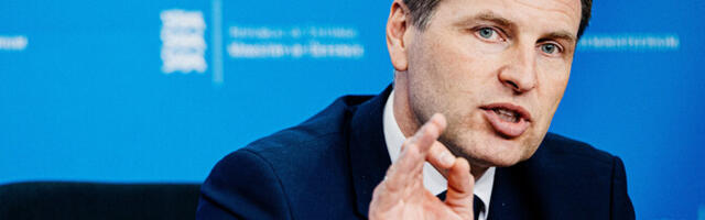 Певкур об отчете по гособороне: не стоит до такой степени переходить на личности