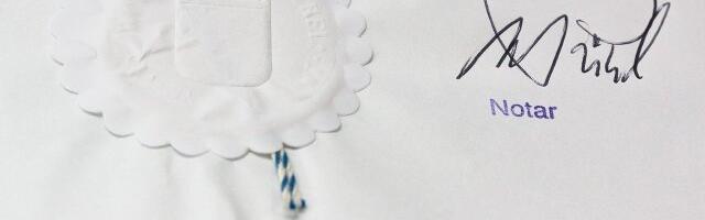 Нотариусы просят у государства 750 000 евро — дохода от пошлин больше не хватает