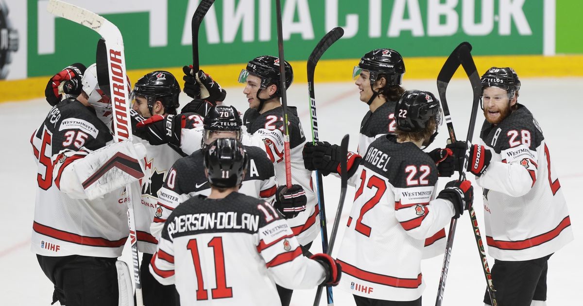 Км канада сша. Сборная Канады 2010 женская отмечают. Tradera ishockey PRESSFOTO.