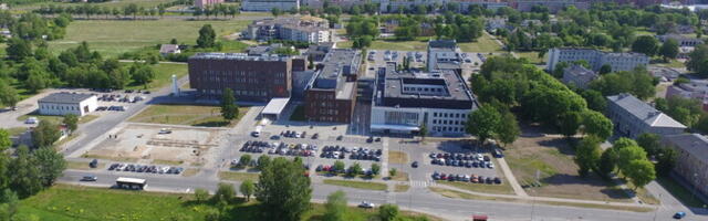 Двух врачей Ида-Вируской центральной больницы заподозрили во взяточничестве