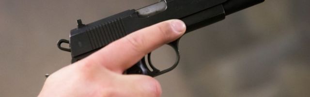 В Финляндии полицейский ранил вооруженного мужчину при задержании