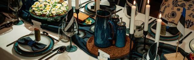 Синий, черный и белый: дизайнер интерьера рассказывает об элегантной сервировке стола ко Дню независимости Эстонии