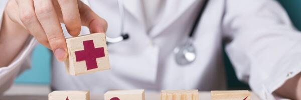 О чем пишет пресса: корзины услуг здравоохранения, спрос на недвижимость в регионах