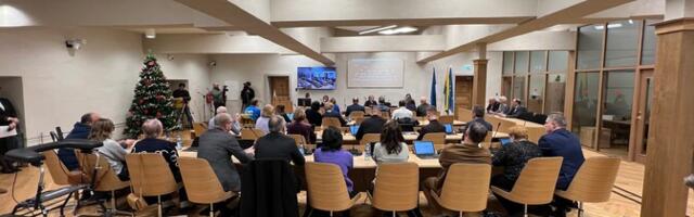 В Нарве 16 депутатов потребовали созвать внеочередное заседание горсобрания