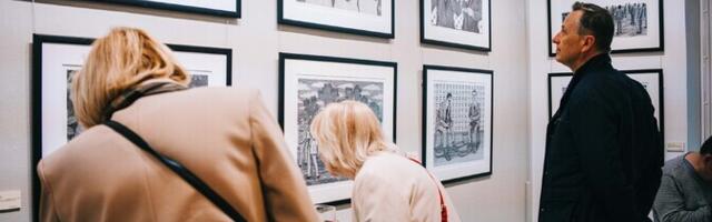 ФОТО: новая персональная выставка Тоомаса Куузинга посвящена восприятию социального абсурда