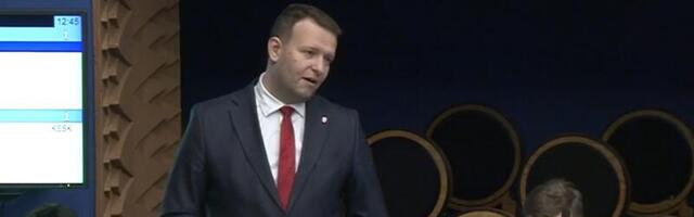 В Рийгикогу выражают недоверие премьер-министру Кристену Михалу