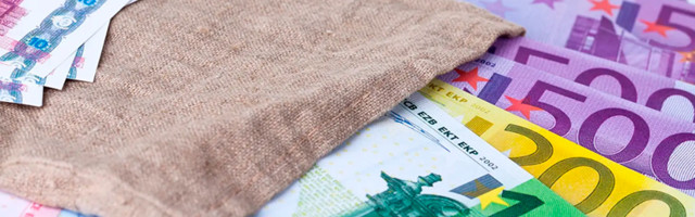 Средняя зарплата в Эстонии выросла до 1538 евро