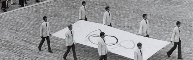 Как эстонские знаменосцы с советскими десантниками соревновались