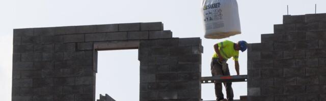 Узкие перекрестки и обязательство по доступным квартирам: политики решают проблему дорогой недвижимости в столице